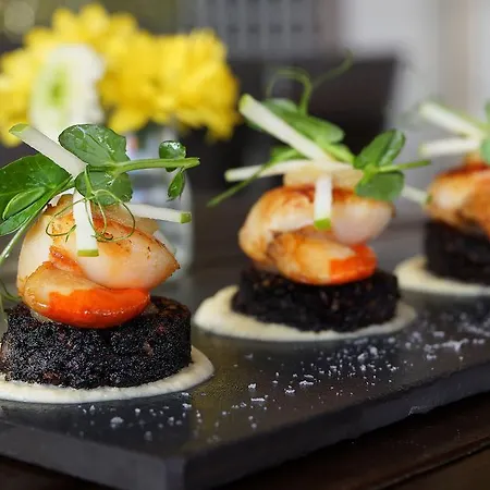 The Blue Haven فندق 3*